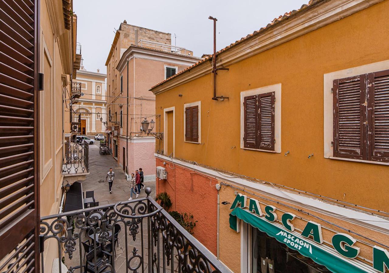 Murphy Holiday Home - Residenza Italia La Maddalena  Buitenkant foto
