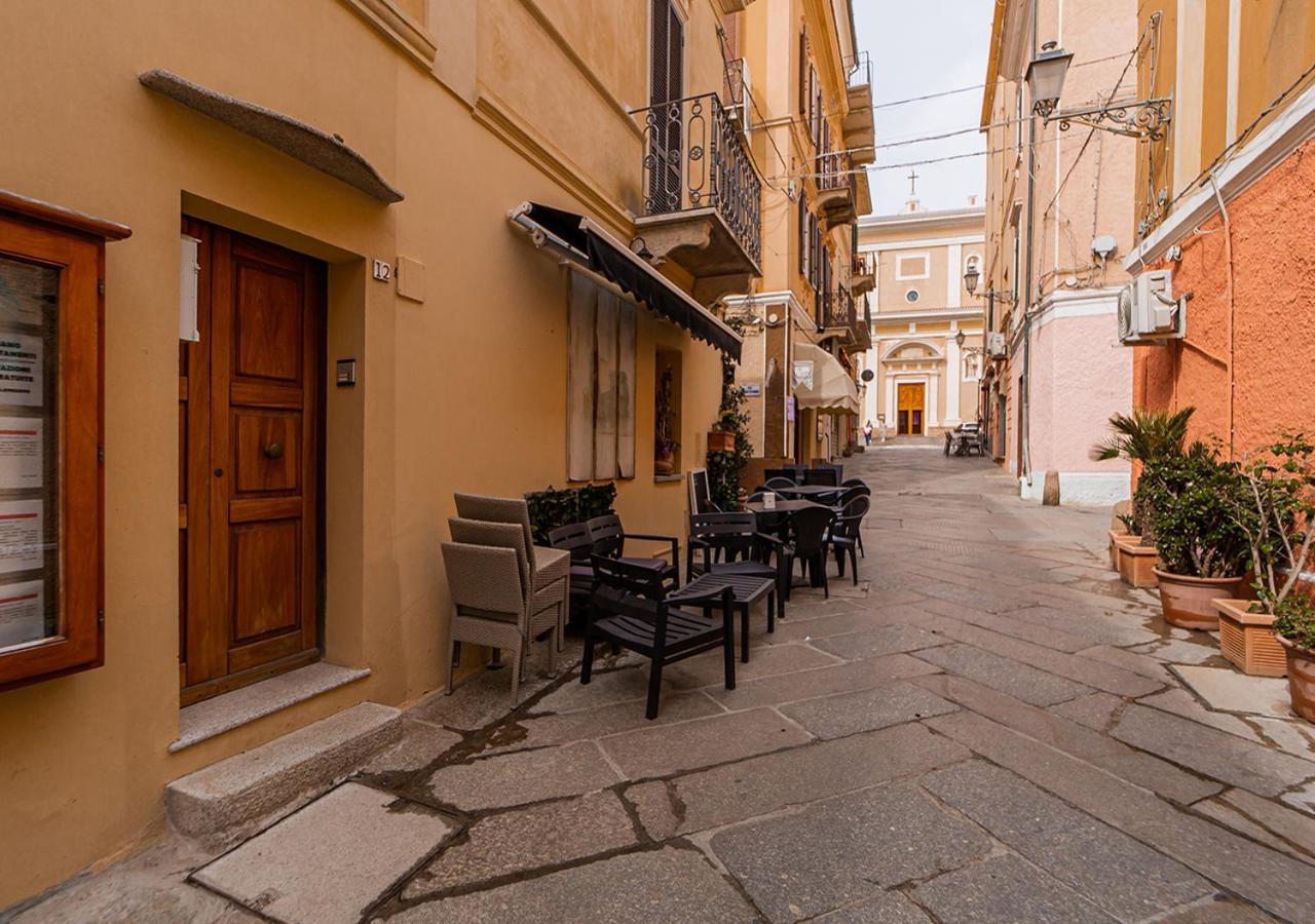 Murphy Holiday Home - Residenza Italia La Maddalena  Buitenkant foto