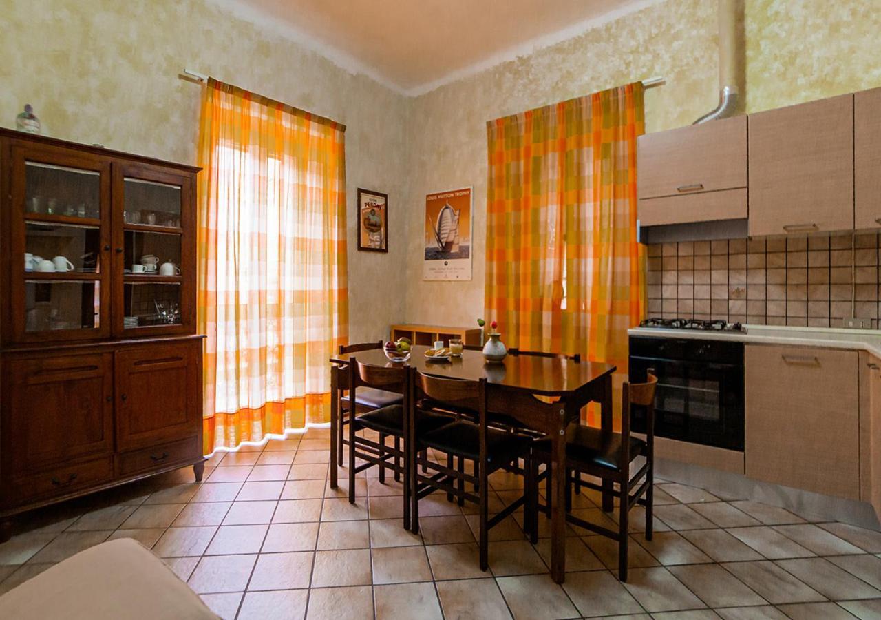Murphy Holiday Home - Residenza Italia La Maddalena  Buitenkant foto